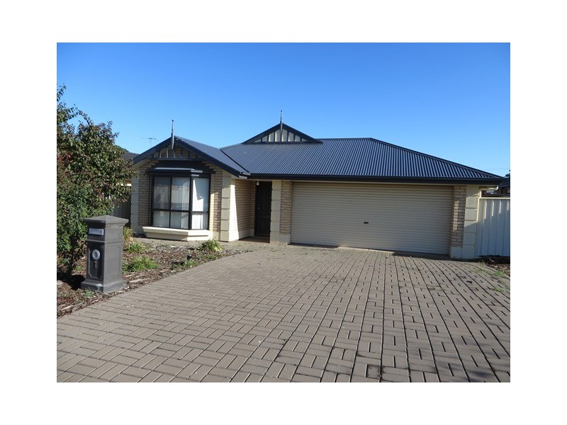 1 Canberra Court, Smithfield SA 5114
