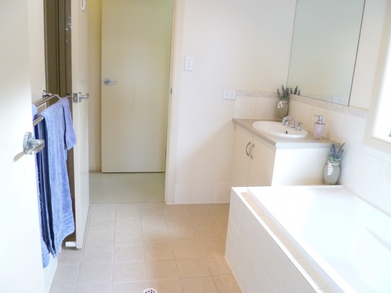 10 Sittella Avenue, Burton SA 5110