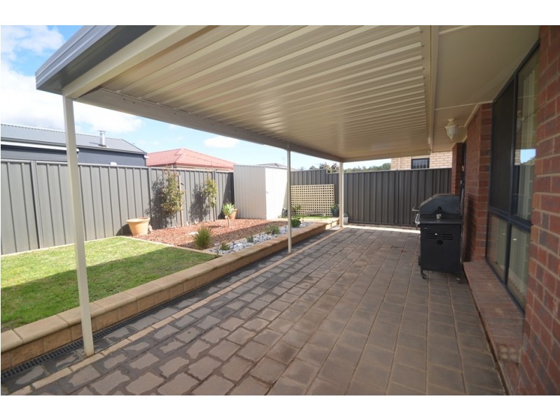 10 Sittella Avenue, Burton SA 5110