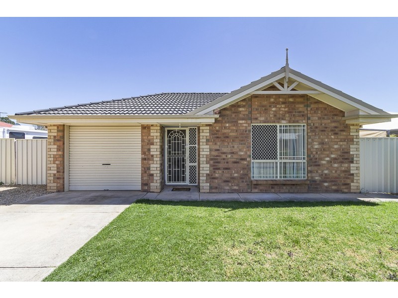 16 Moulds Crescent, Smithfield SA 5114
