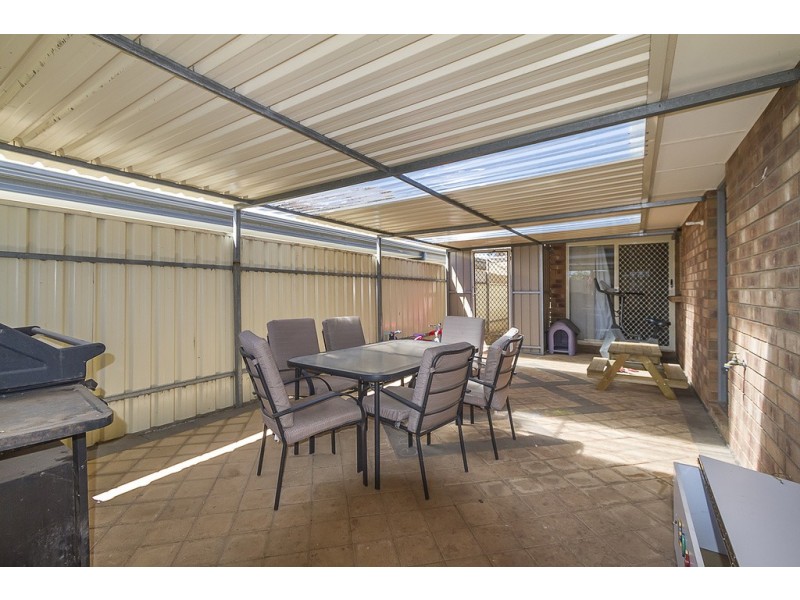 16 Moulds Crescent, Smithfield SA 5114