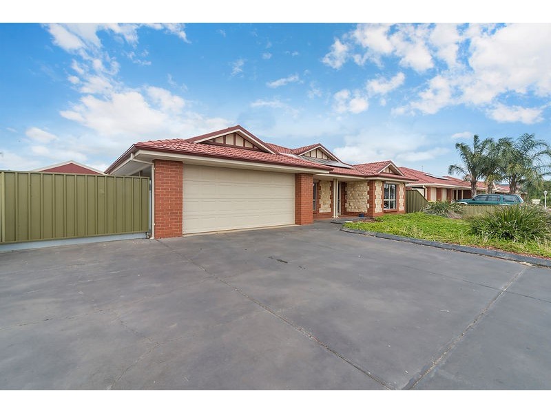 73 President Avenue, Andrews Farm SA 5114