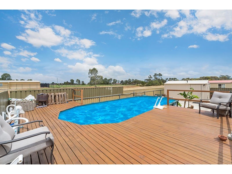 73 President Avenue, Andrews Farm SA 5114