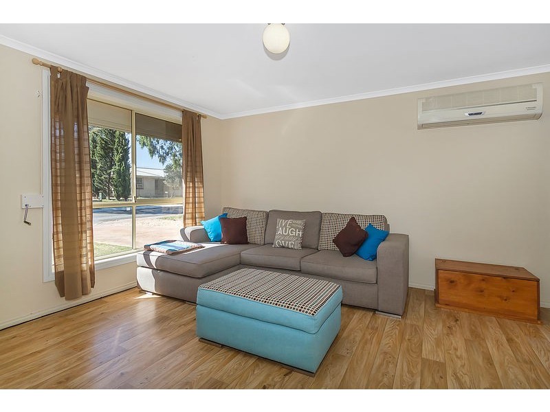 22 Moulds Crescent, Smithfield SA 5114