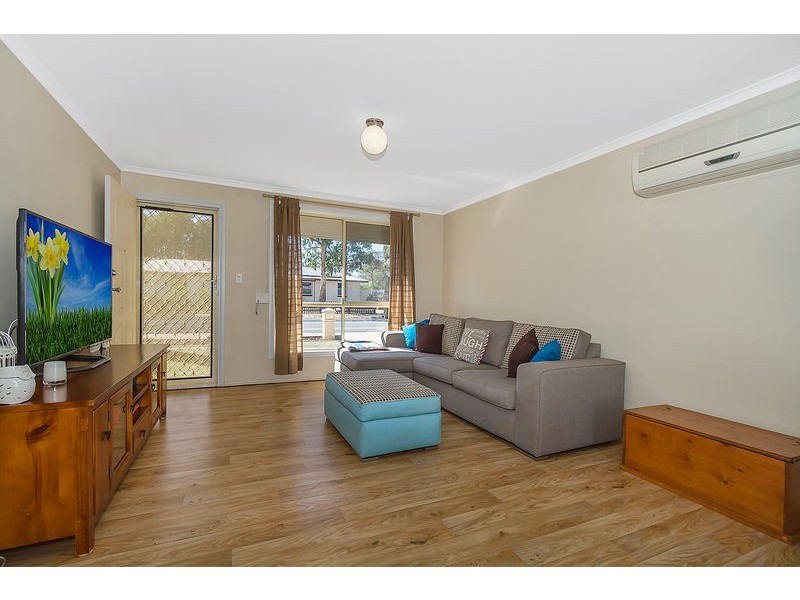 22 Moulds Crescent, Smithfield SA 5114