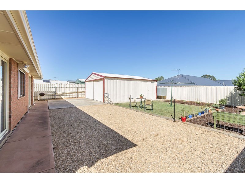 22 Moulds Crescent, Smithfield SA 5114