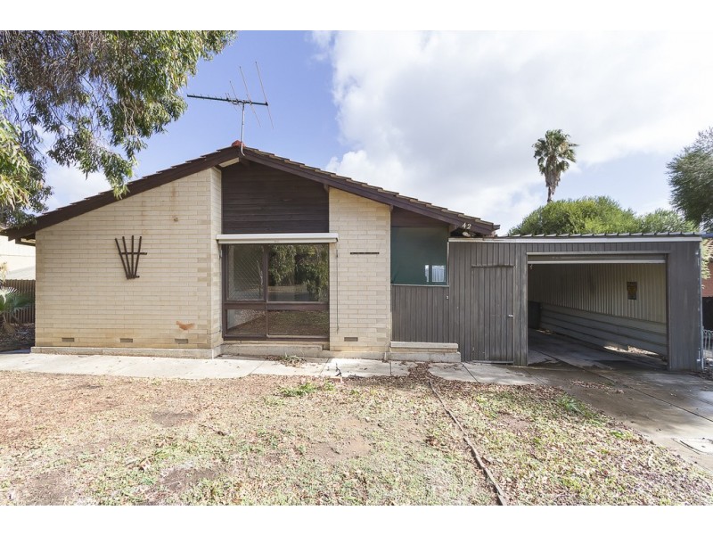 42 Fuller Crescent, Elizabeth East SA 5112