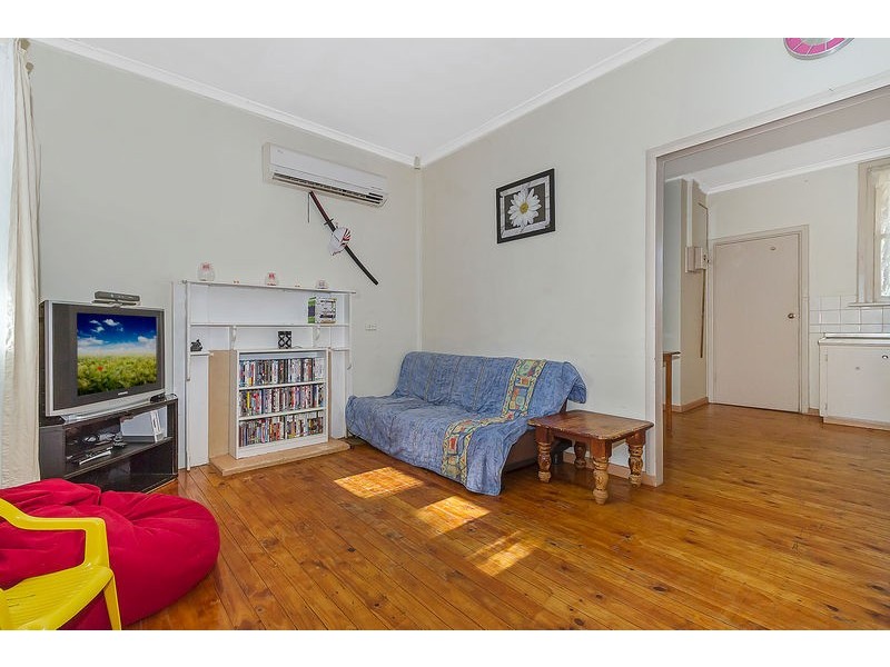 16 Midlow Road, Elizabeth Downs SA 5113