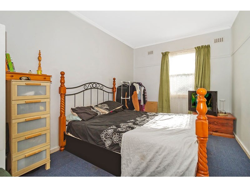 16 Midlow Road, Elizabeth Downs SA 5113