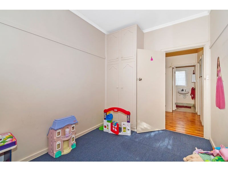 16 Midlow Road, Elizabeth Downs SA 5113