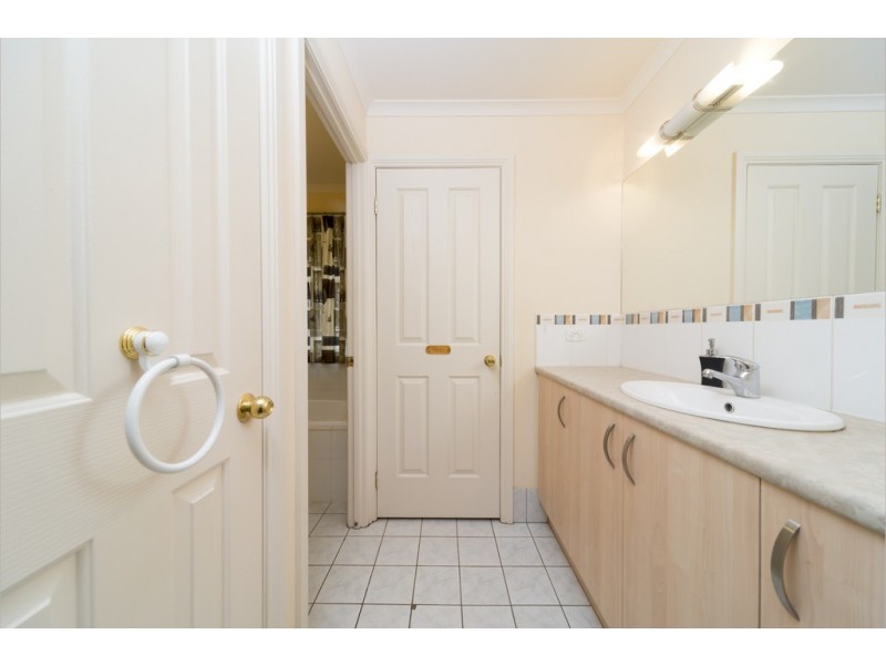 2 Lucy Drive, Munno Para West SA 5115