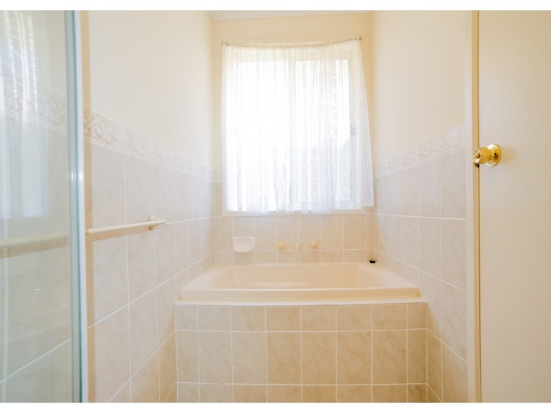 6 TRINITY COURT, Andrews Farm SA 5114