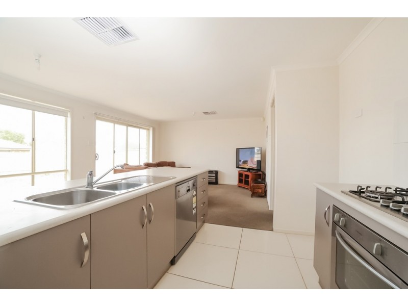 94A McKenzie Road, Elizabeth Downs SA 5113
