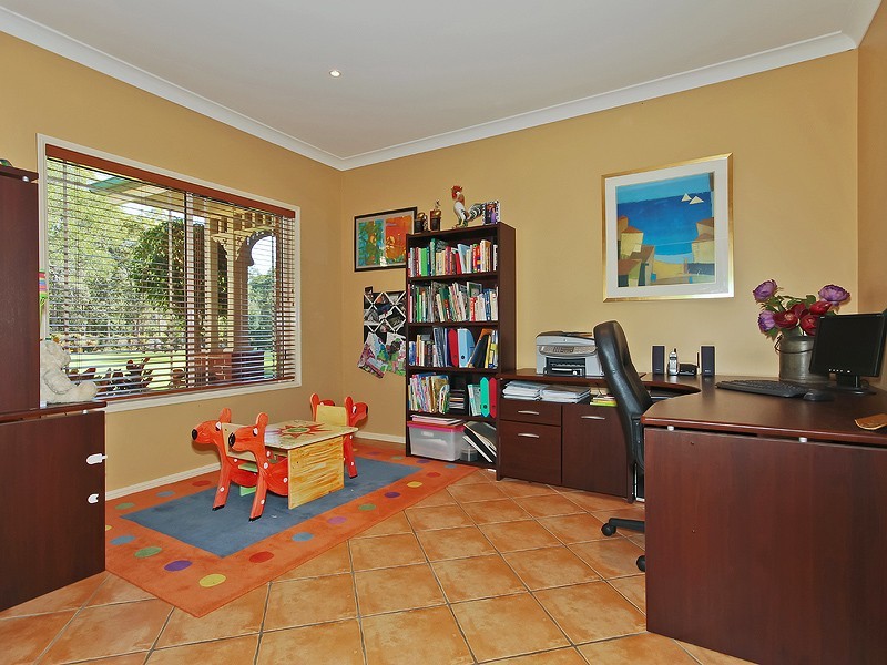 1 Kilgour Road, Camp Mountain QLD 4520