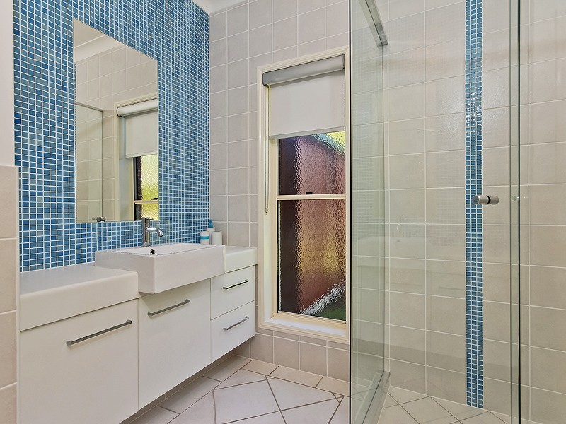 1 Kilgour Road, Camp Mountain QLD 4520