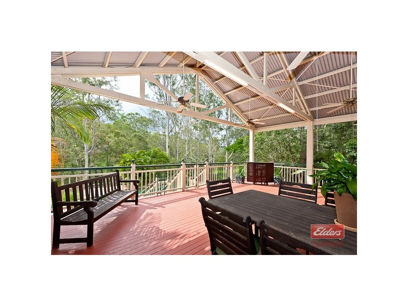 7 Winchester Avenue, Wights Mountain QLD 4520