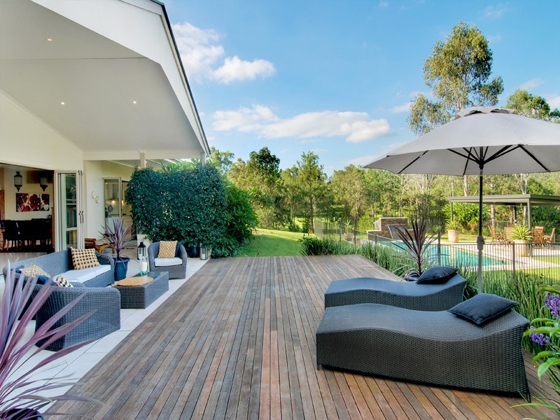 6 Kay Drive, Samford Valley QLD 4520