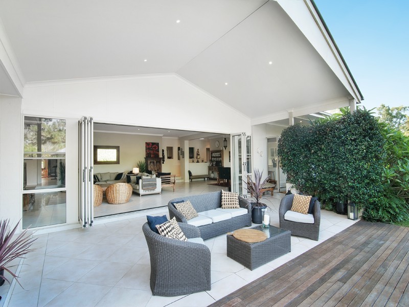 6 Kay Drive, Samford Valley QLD 4520