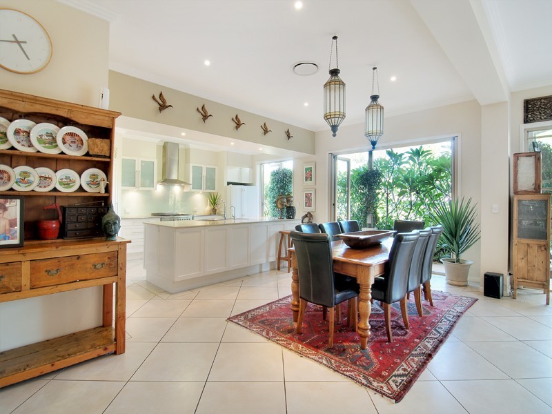 6 Kay Drive, Samford Valley QLD 4520