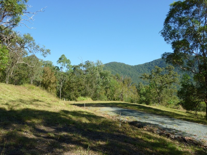 14 Rosewarne Lane, Mount Samson QLD 4520