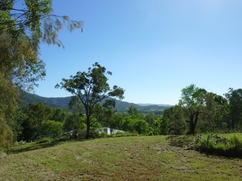 14 Rosewarne Lane, Mount Samson QLD 4520