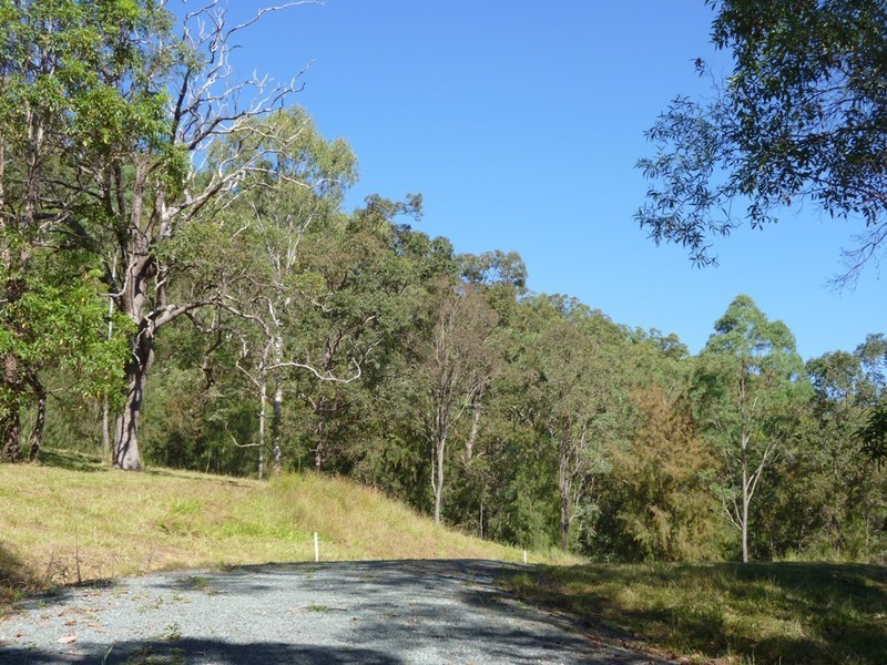 14 Rosewarne Lane, Mount Samson QLD 4520