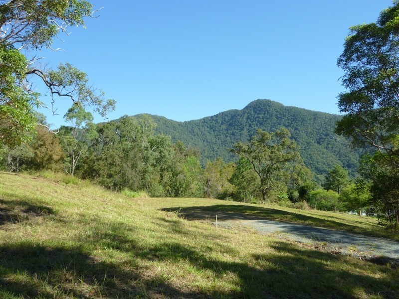 14 Rosewarne Lane, Mount Samson QLD 4520