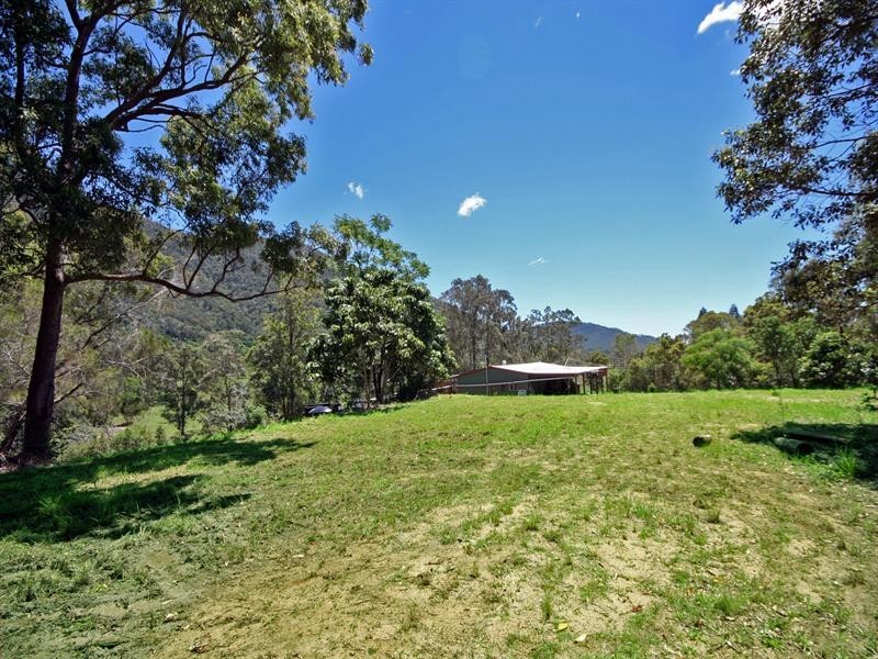 2 Lyell Court, Mount Samson QLD 4520