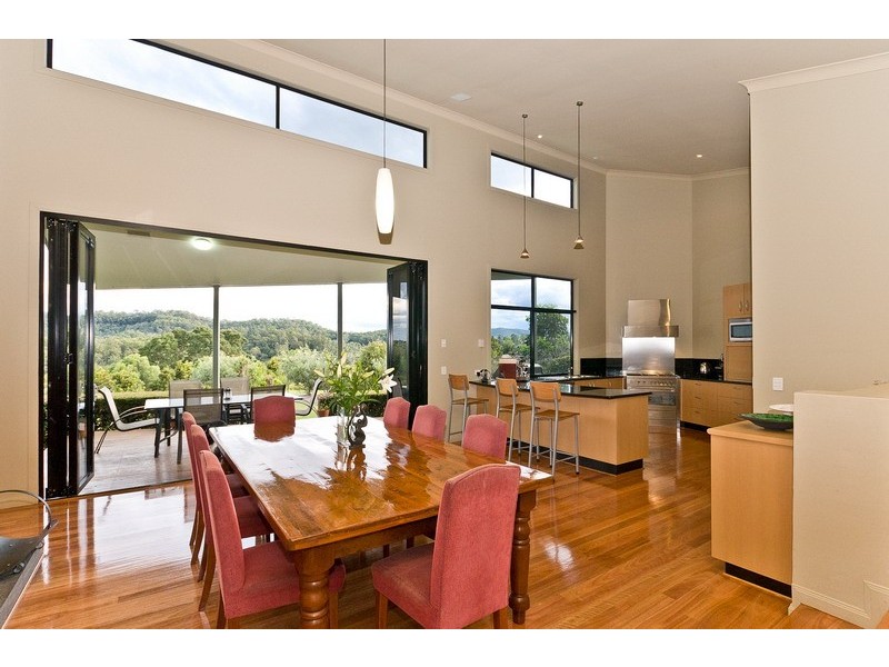 653 Clear Mountain Road, Clear Mountain QLD 4500