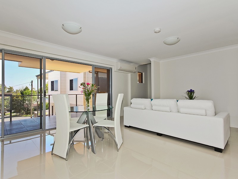 44  Embie Street, Holland Park West QLD 4121