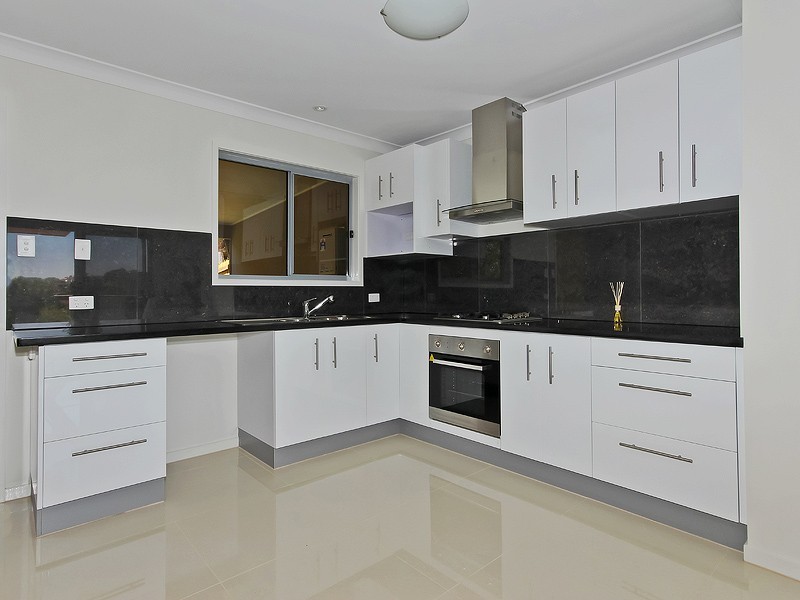 44  Embie Street, Holland Park West QLD 4121