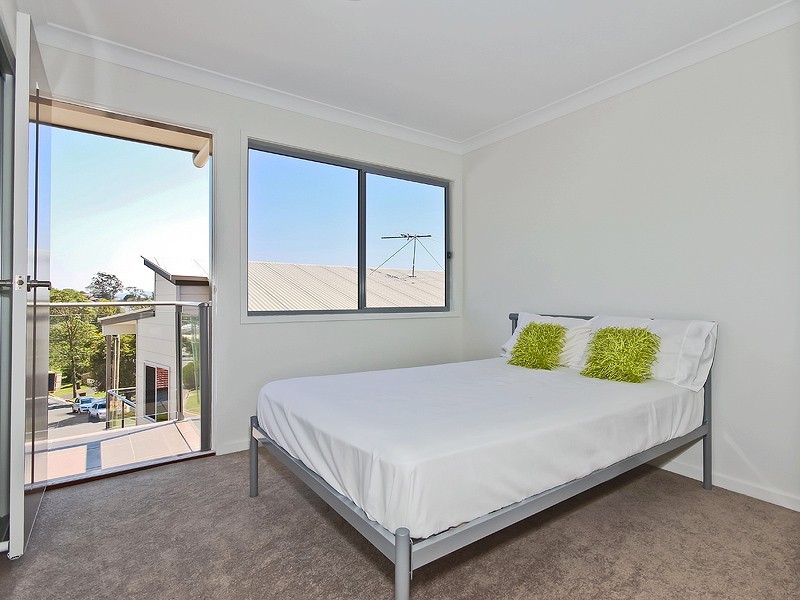 44  Embie Street, Holland Park West QLD 4121