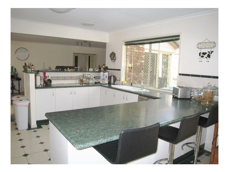 62 Burton Lane, Samford Valley QLD 4520