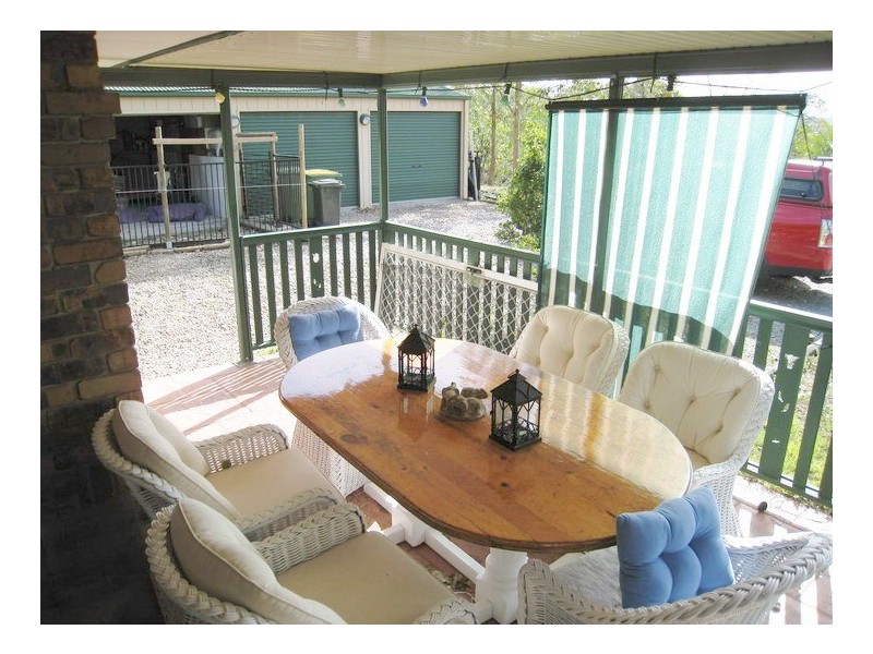 62 Burton Lane, Samford Valley QLD 4520