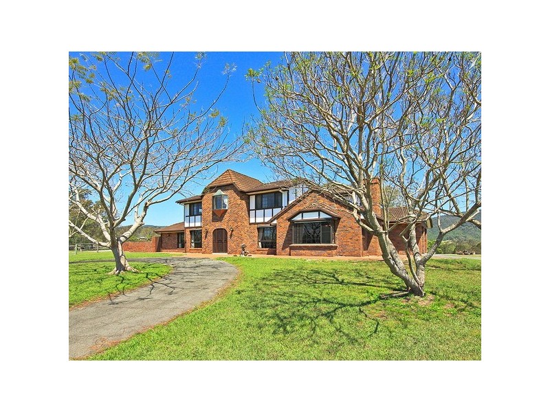 25 Westbourne Drive, Wights Mountain QLD 4520