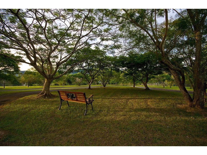 25 Westbourne Drive, Wights Mountain QLD 4520