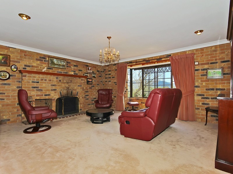 25 Westbourne Drive, Wights Mountain QLD 4520