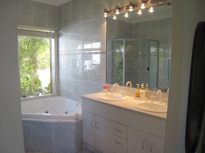 Camp Mountain QLD 4520