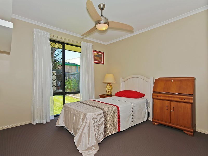 9 Cliff Salisbury, Samford Village QLD 4520
