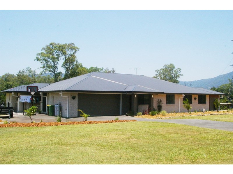 11 Reiners Rd, Samford Valley QLD 4520