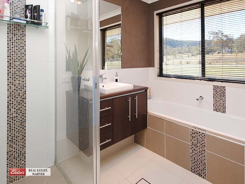 11 Reiners Rd, Samford Valley QLD 4520