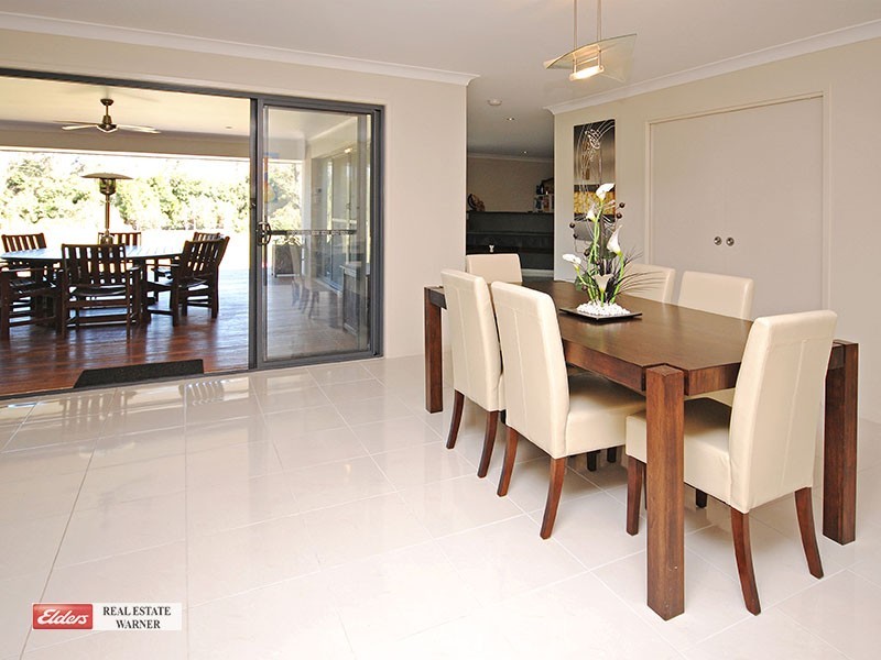 11 Reiners Rd, Samford Valley QLD 4520