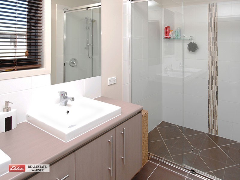 11 Reiners Rd, Samford Valley QLD 4520