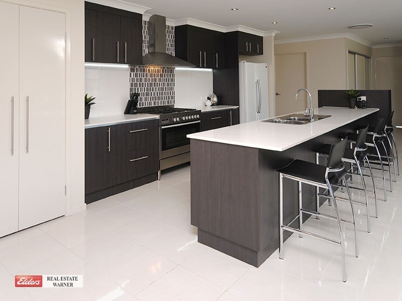 11 Reiners Rd, Samford Valley QLD 4520