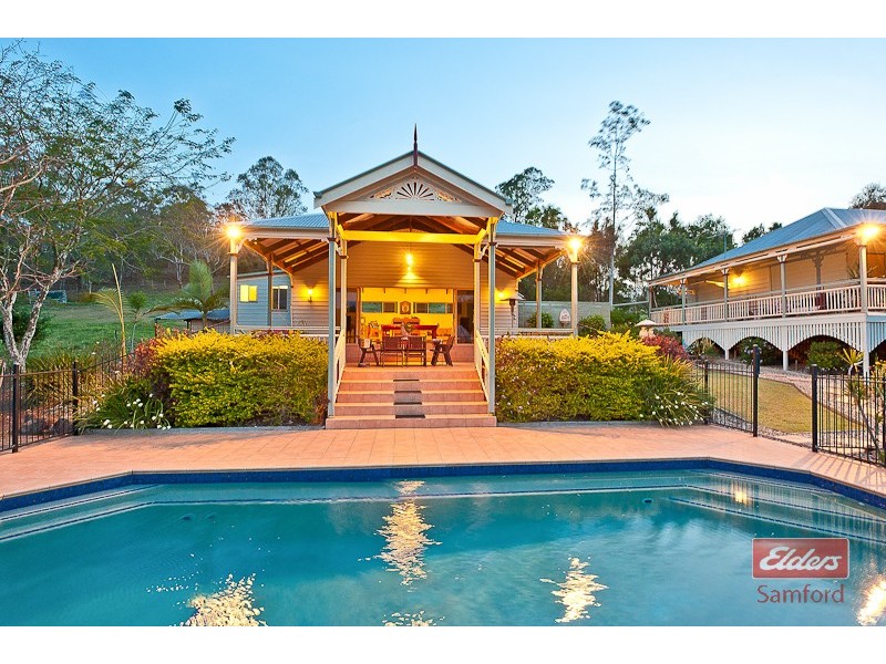 6 Benjamin Close, Samford Valley QLD 4520