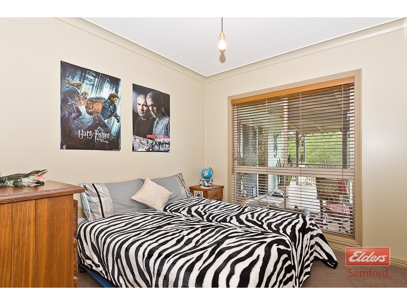 6 Benjamin Close, Samford Valley QLD 4520