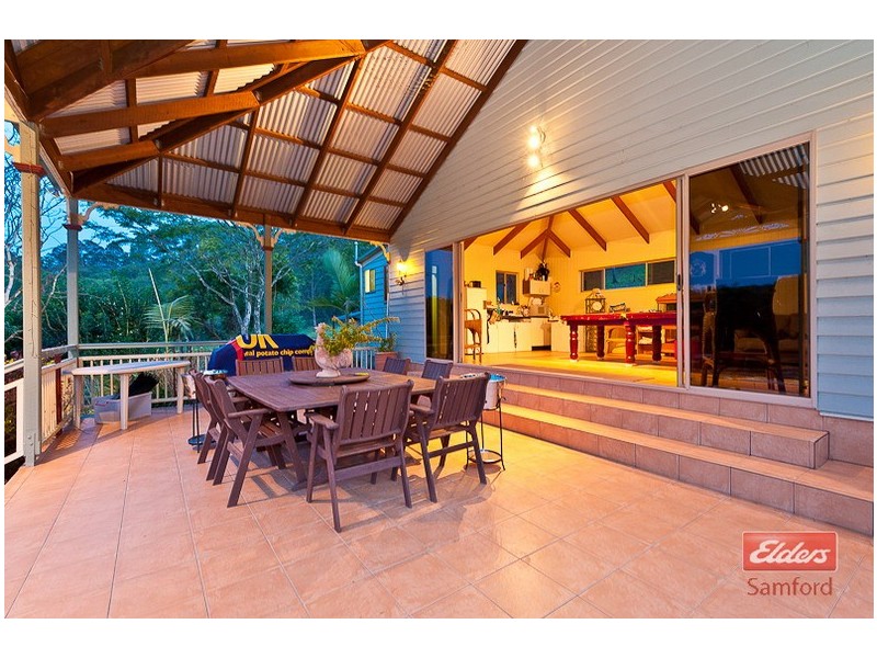 6 Benjamin Close, Samford Valley QLD 4520