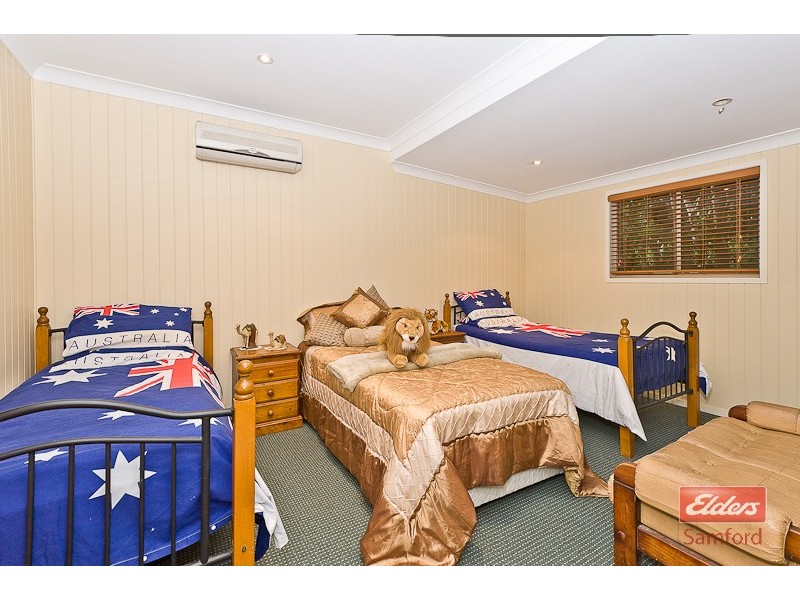 6 Benjamin Close, Samford Valley QLD 4520