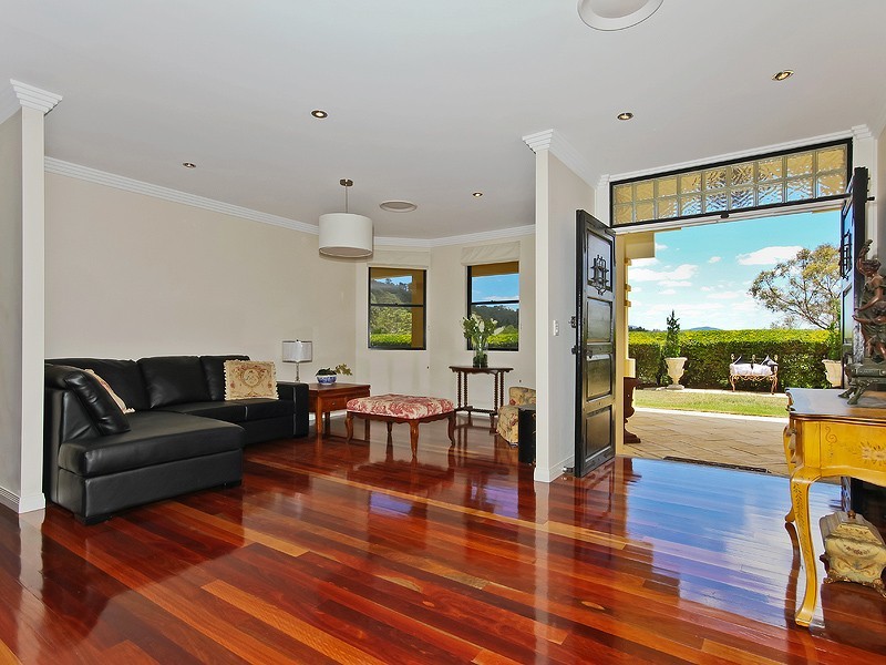 4 Autumnwood Court, Samford Valley QLD 4520