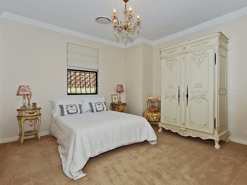 4 Autumnwood Court, Samford Valley QLD 4520